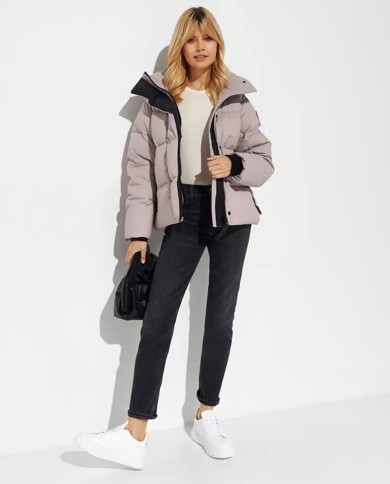 CANADA GOOSE Бежева пухова куртка Junction