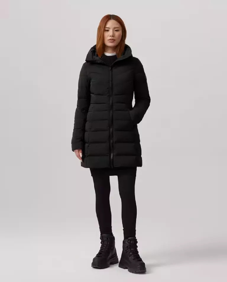 Чорний короткий пуховик CANADA GOOSE Clair