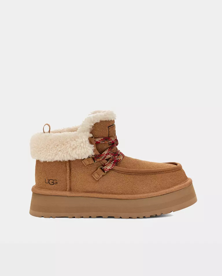 Карамельні чоботи UGG Funkarra Cabin Cuff