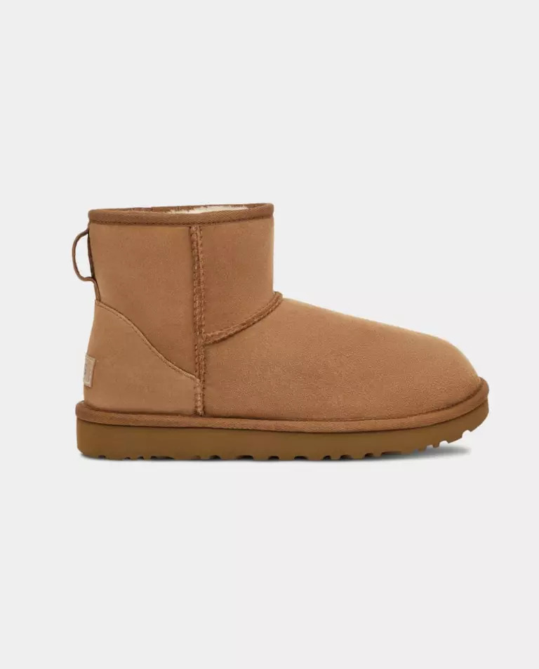 Карамельные сапоги UGG Classic Mini II 