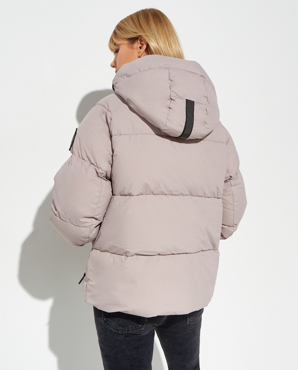 Пуховик CANADA GOOSE Beige Junction