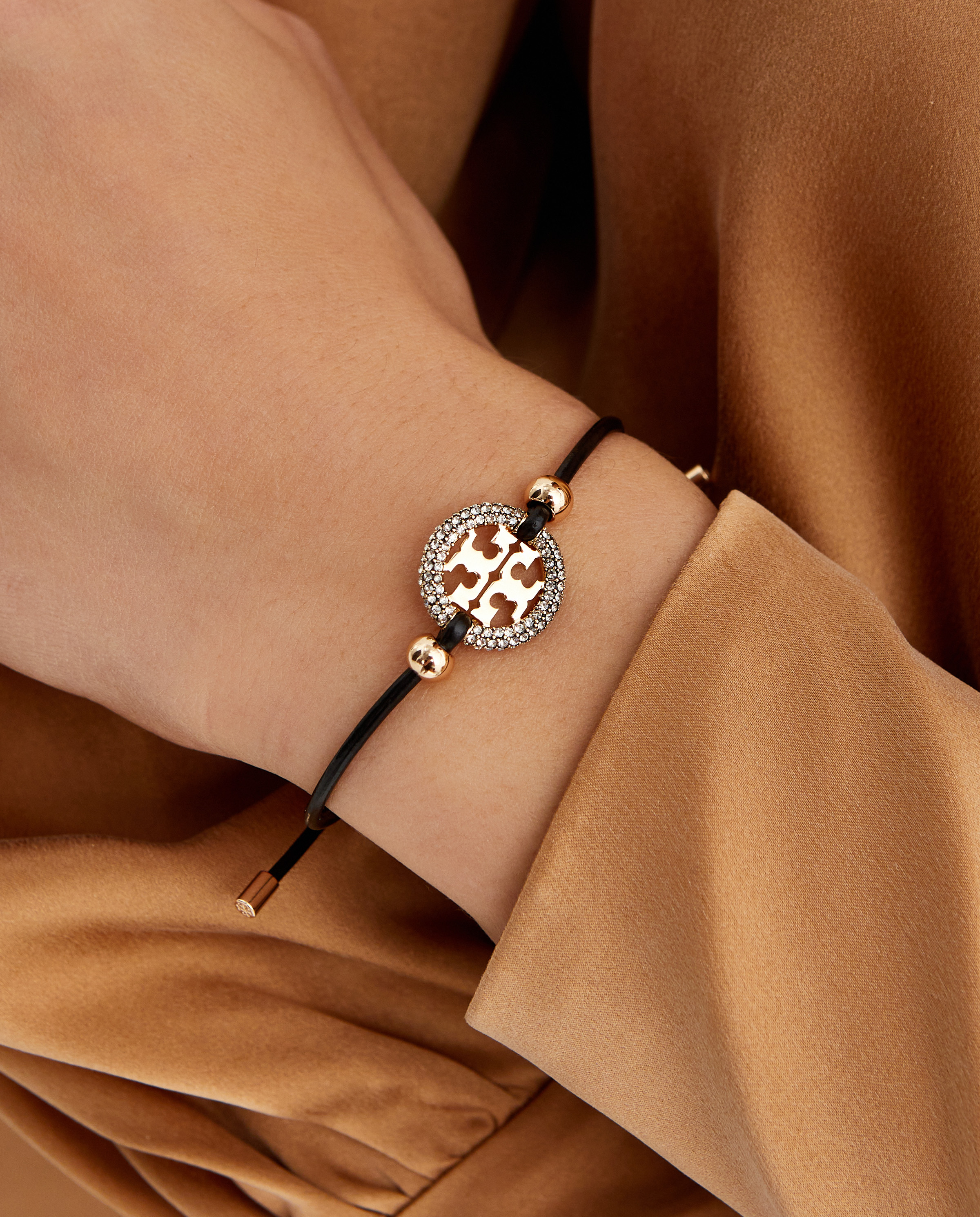 TORY BURCH Чорний браслет з логотипом