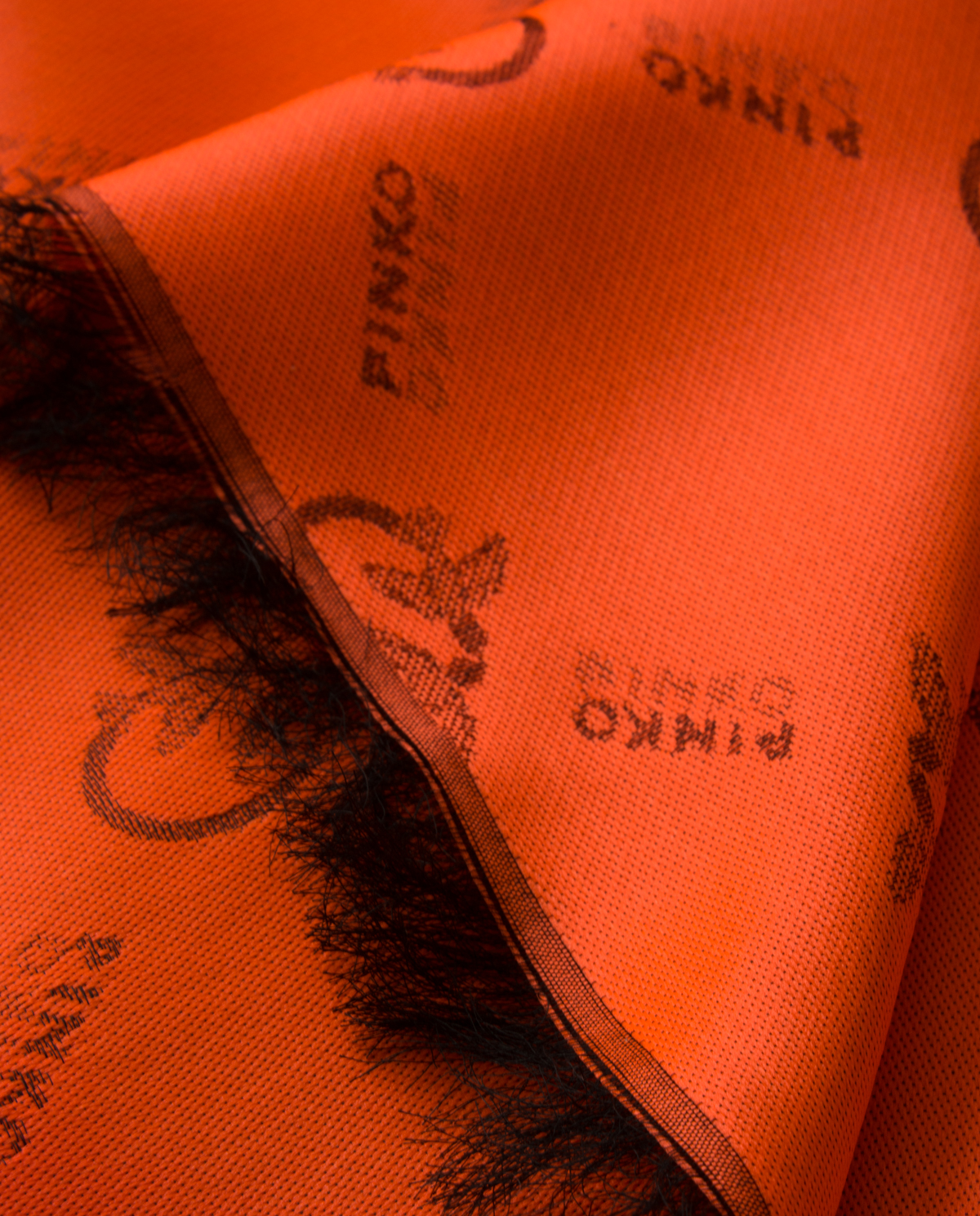 Шарф PINKO Orange Brevis размер ONE SIZE