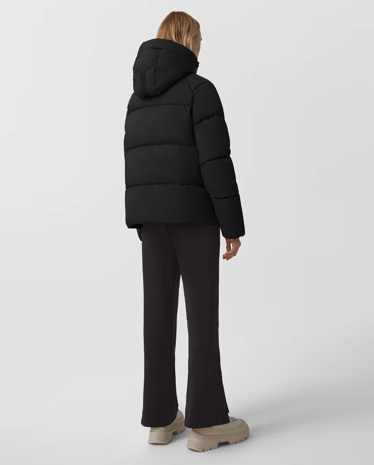 Пуховик CANADA GOOSE Black Junction