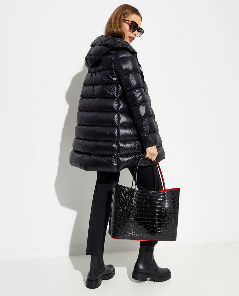 MONCLER Чорна куртка Suyen