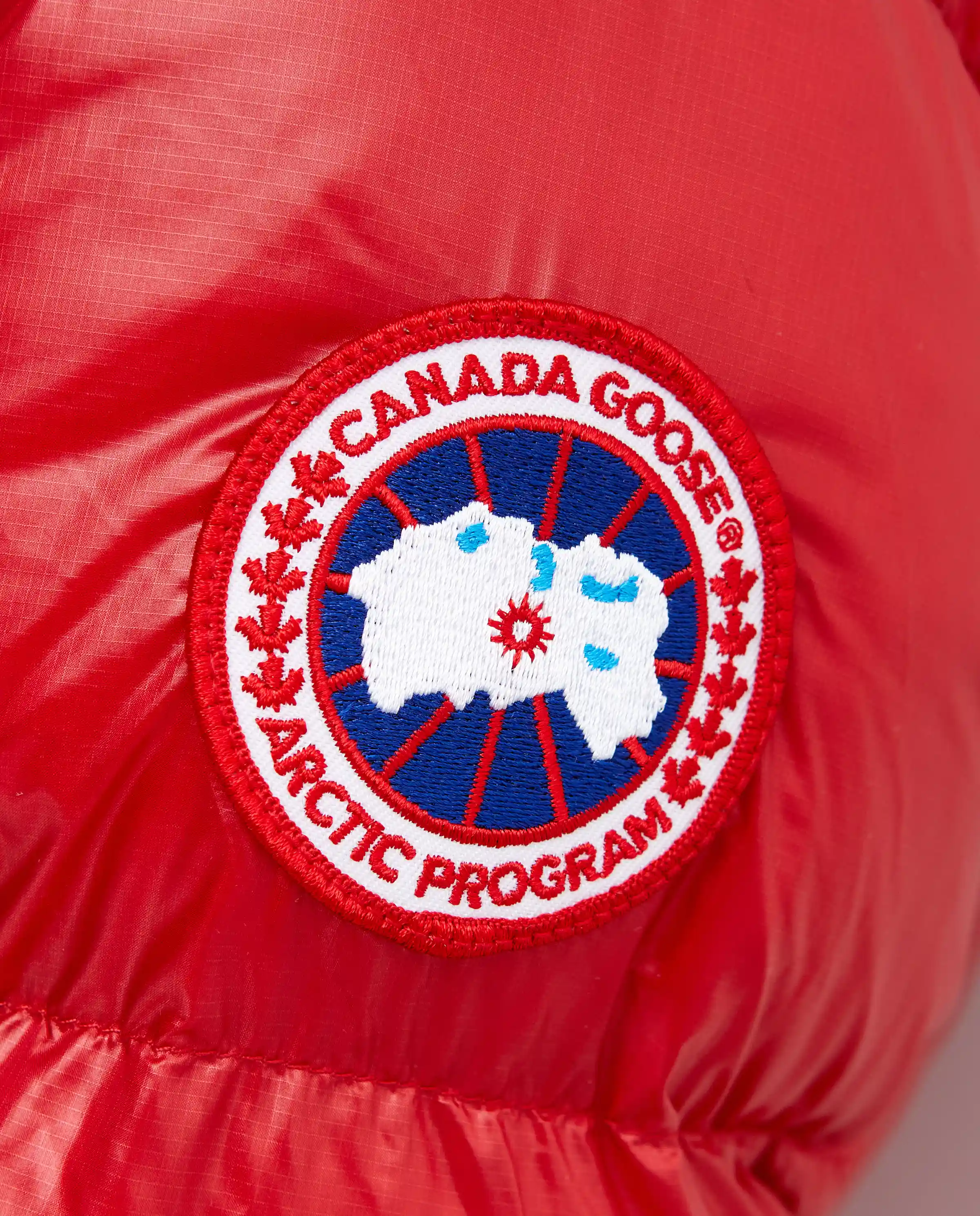 Пуховик CANADA GOOSE Червоний з капюшоном Cypress