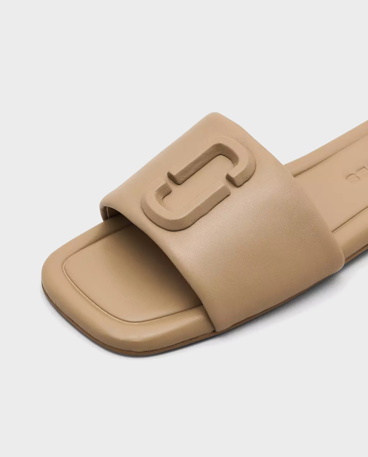 MARC JACOBS Бежеві шльопанці The J Marc Leather Sandal