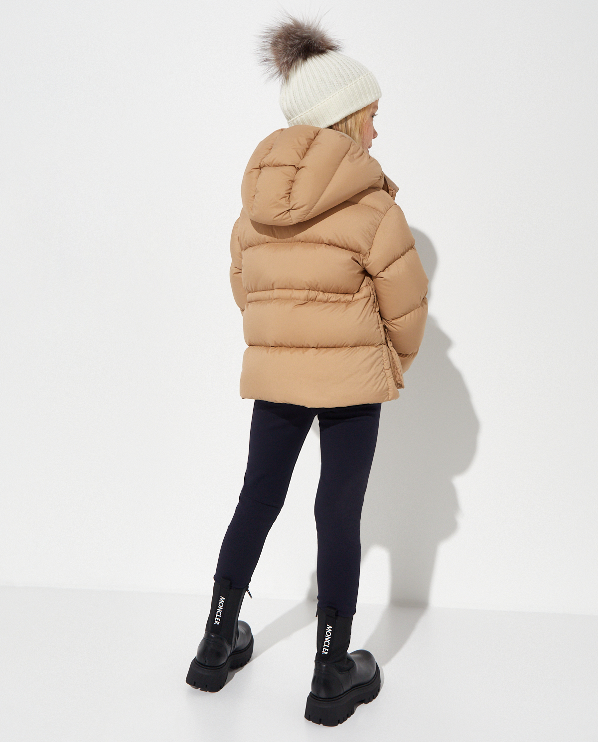 MONCLER KIDS Бежева стьобана куртка з поясом 6-14 років