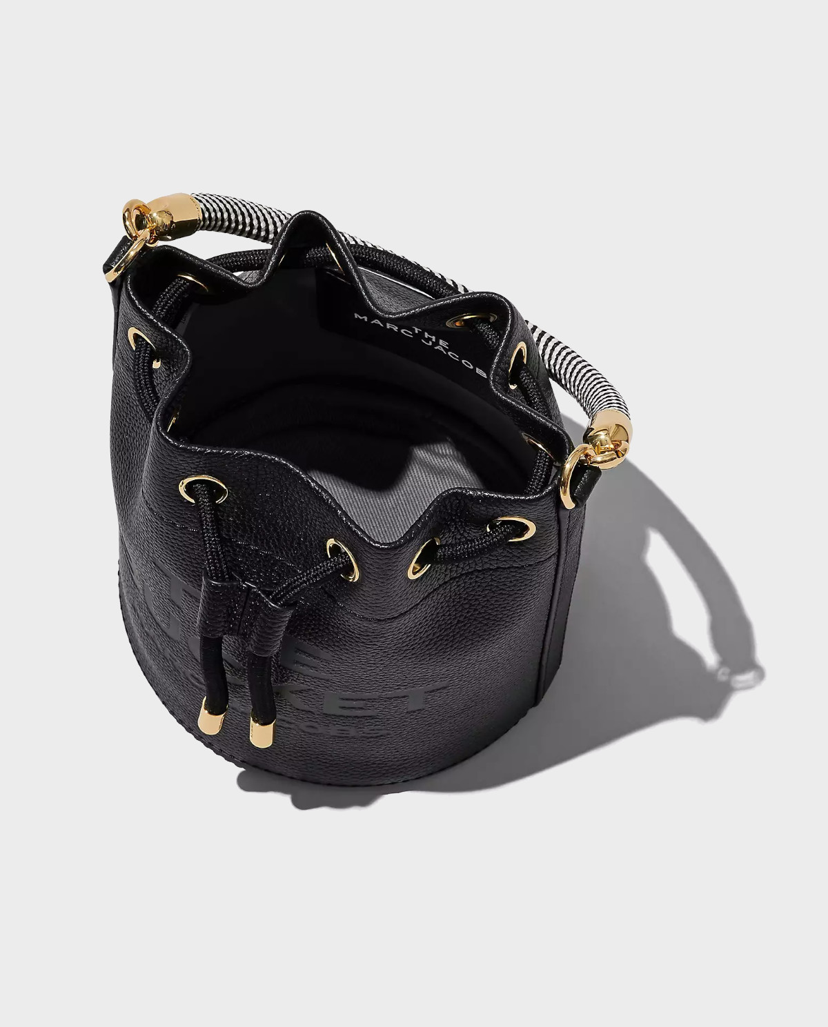 MARC JACOBS Чорна сумка через плече The Bucket