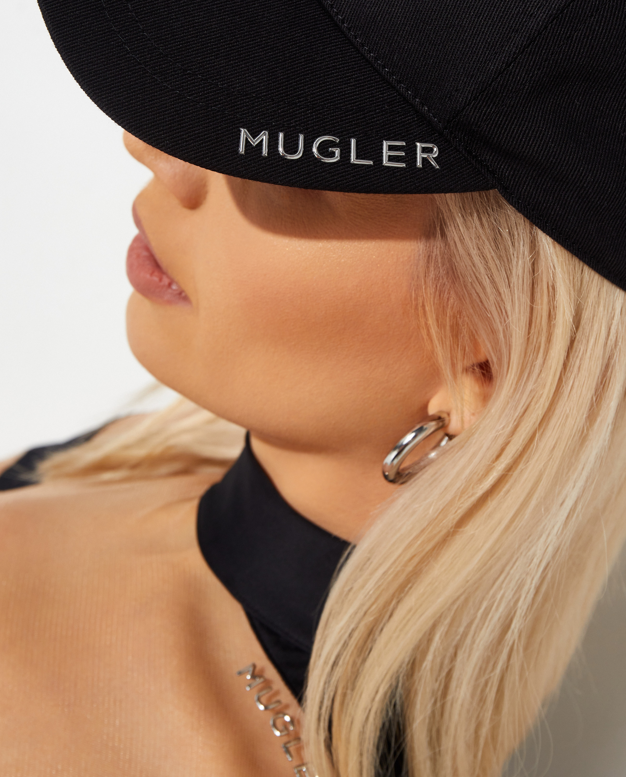 Бейсболка MUGLER чорна з логотипом