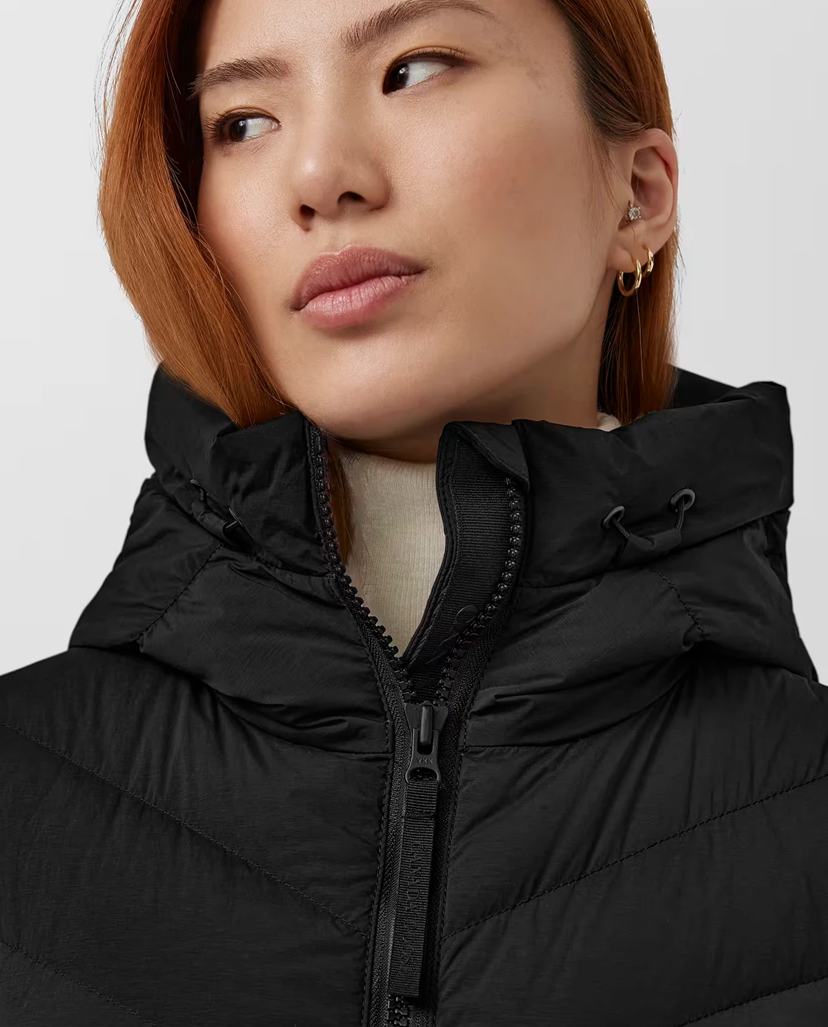 Пуховик CANADA GOOSE Чорний Clair