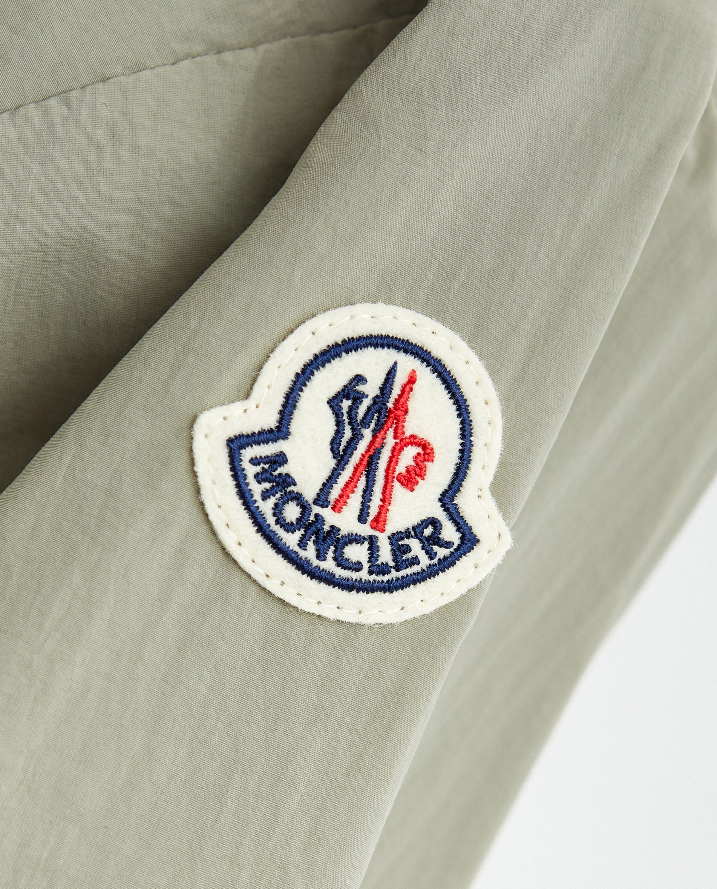 MONCLER Зеленая парка Iadi  