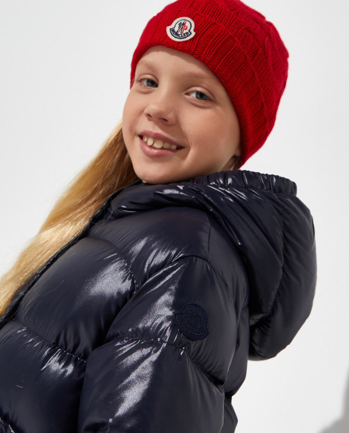 MONCLER KIDS темно-синя стьобана куртка з логотипом 6-14 років