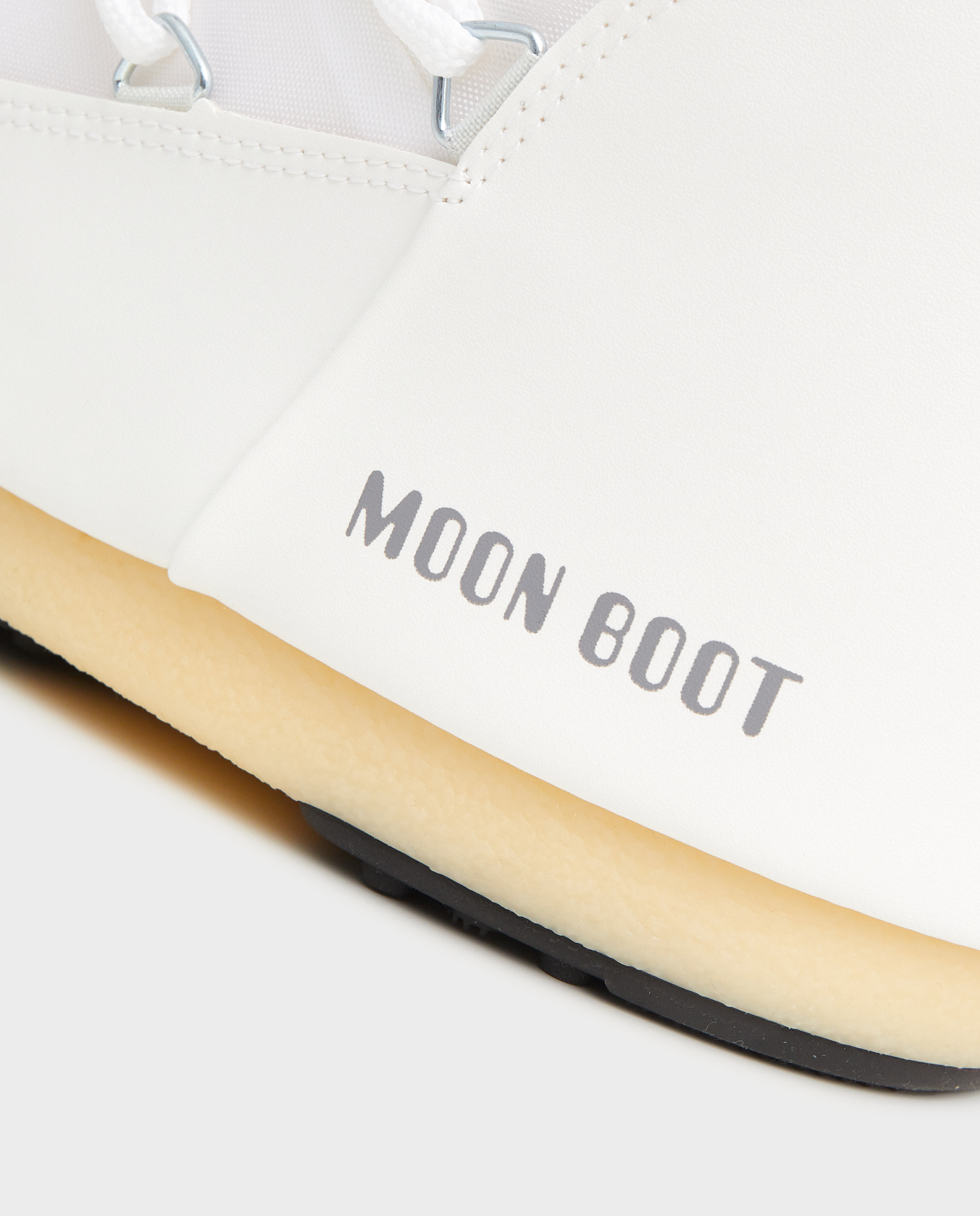 MOON BOOT Білі снігоступи розмір