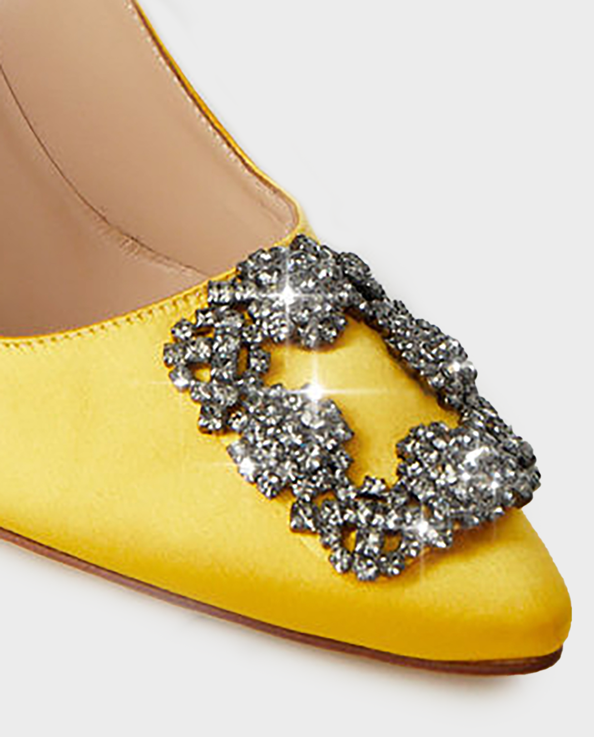 MANOLO BLAHNIK Желтые шпильки Hangisi