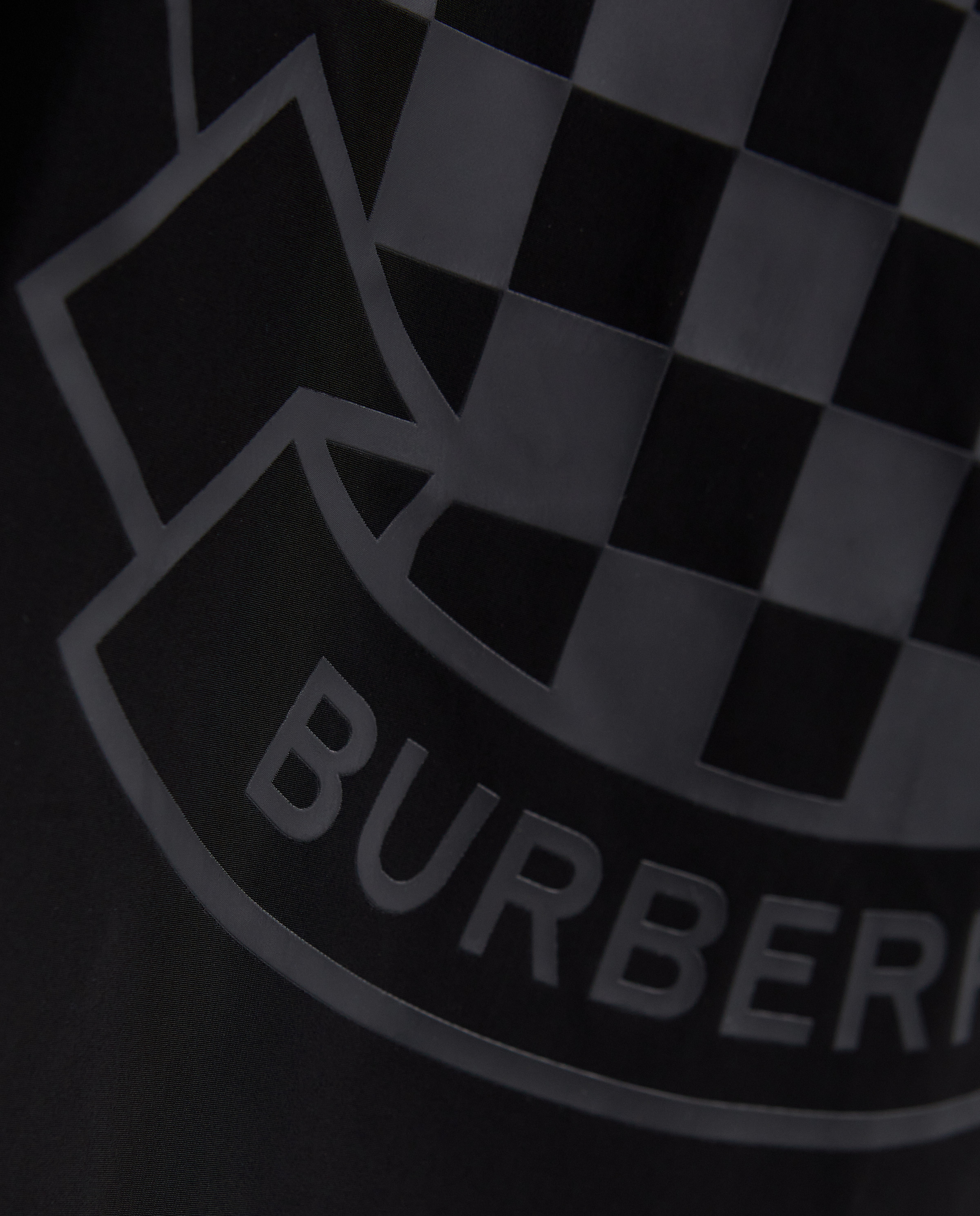 BURBERRY Чорна куртка з капюшоном та аплікацією