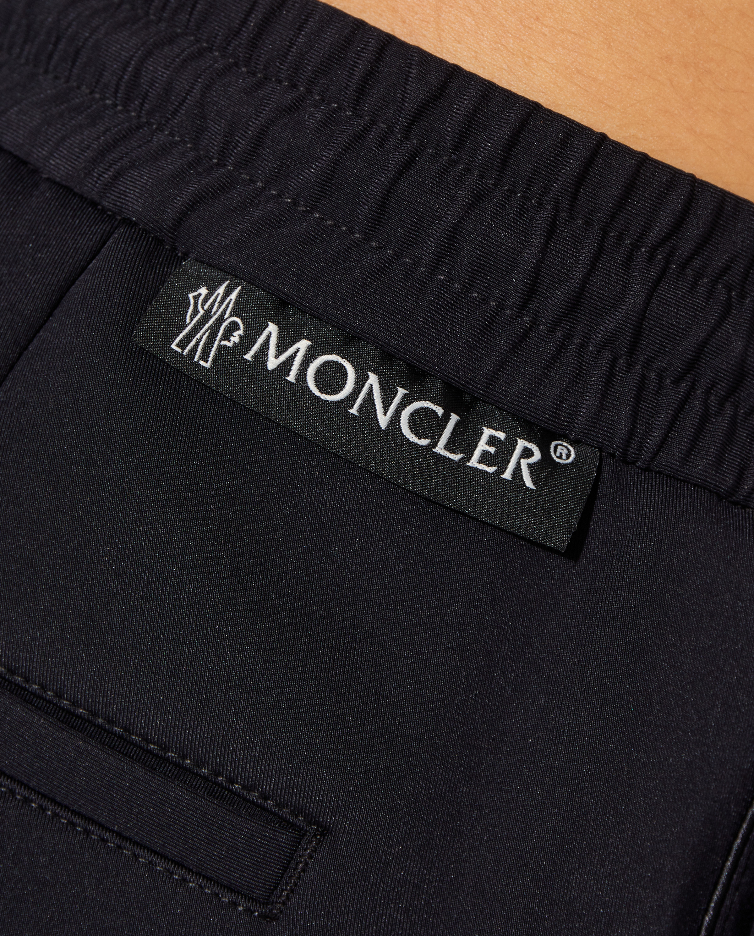 MONCLER Чорні прямі штани