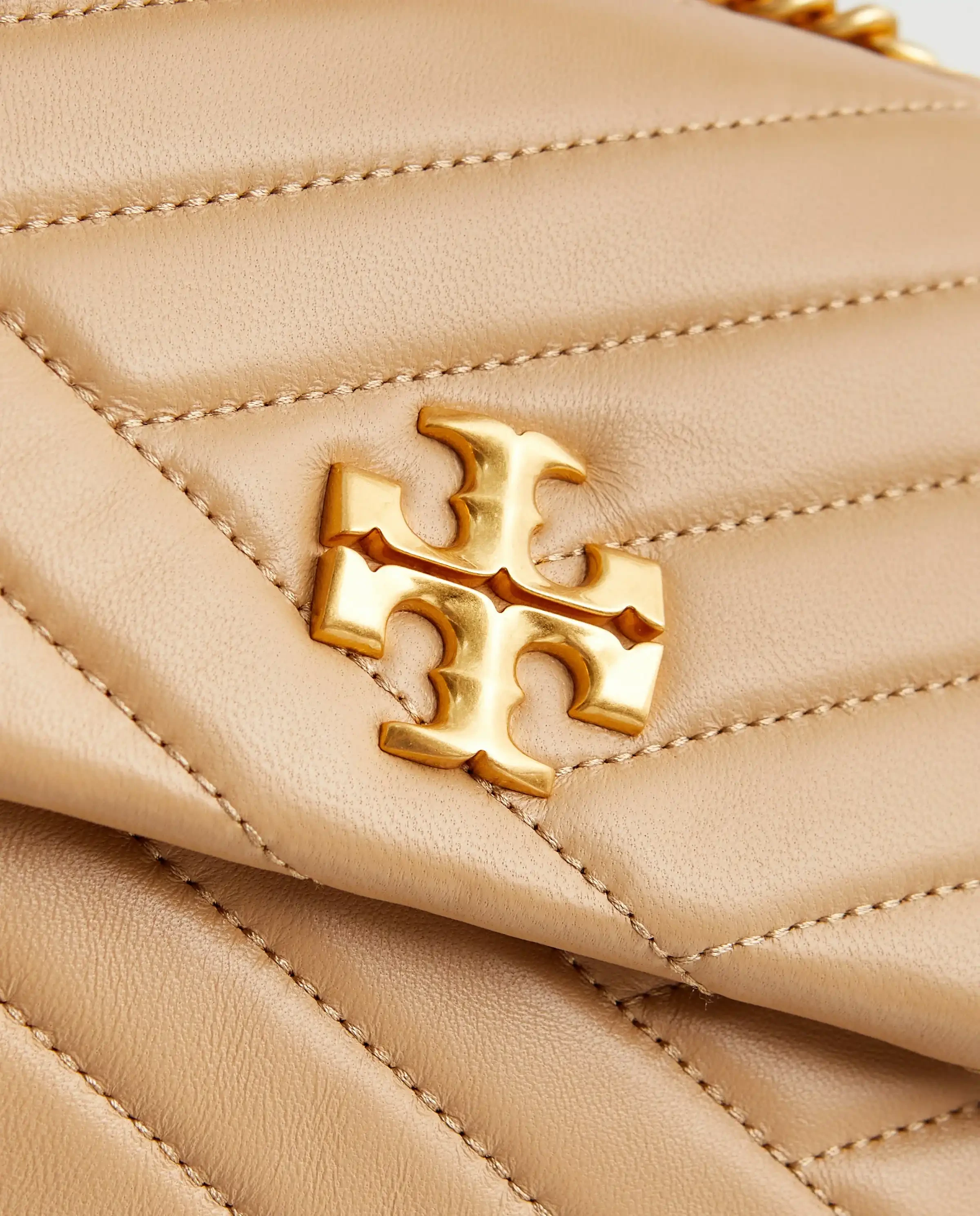 TORY BURCH Стьобана сумочка Kira Chevron Small Handbag