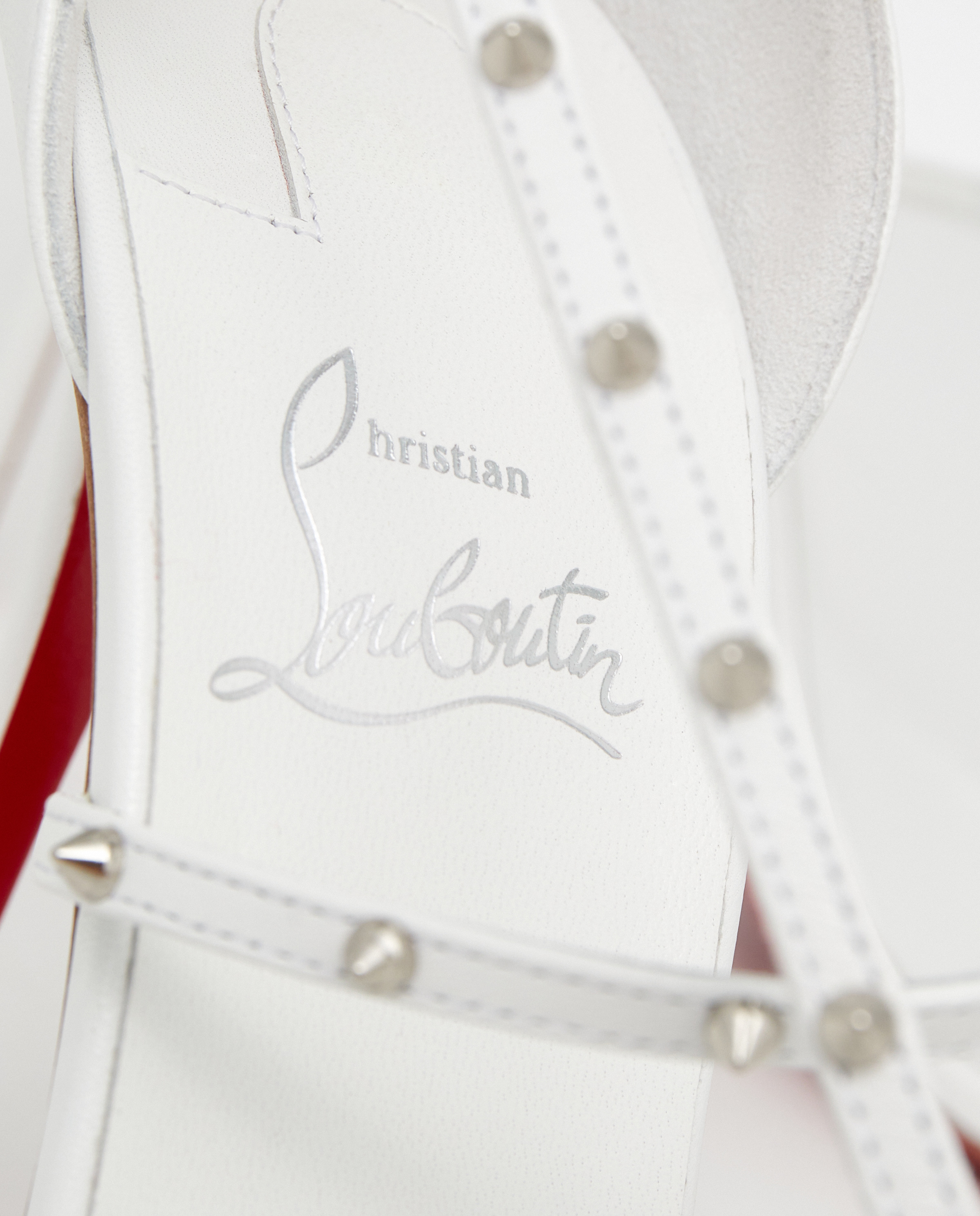 Сандалі на шпильці CHRISTIAN LOUBOUTIN White Riojana Spikes