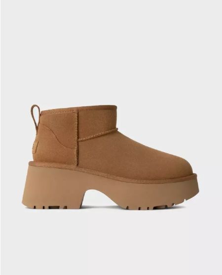 Коричневые ботинки для снега UGG Classic Ultra Mini 