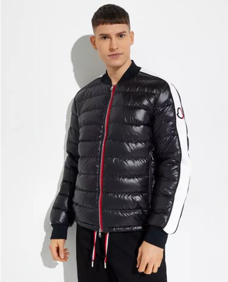 Пухова куртка MONCLER Arroux